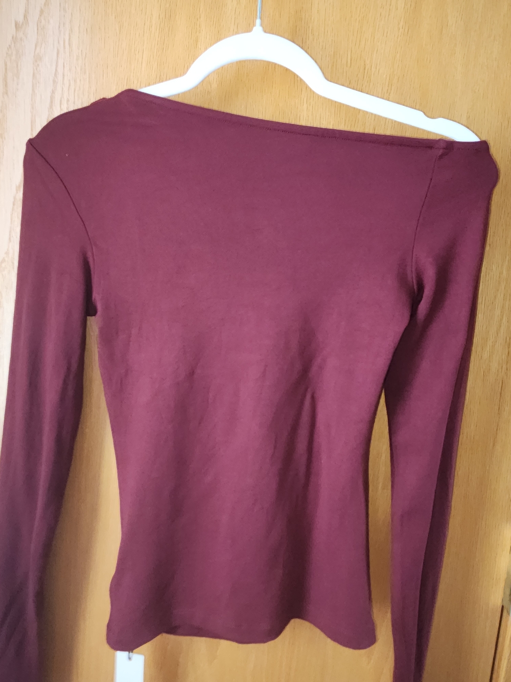 MWT $32 Commense One-Shoulder Floral Appliqué Top - Burgundy X-Small - Picture 4 of 7
